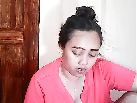 Snapshot of Pinay_Chubby20 chatting on April 24, 12:40 pm Pinay Chubby20 online show from April 24, 12:40 pm