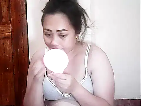 Snapshot of Pinay_Chubby20 chatting on May 9, 9:42 pm Pinay Chubby20 online show from May 9, 9:42 pm