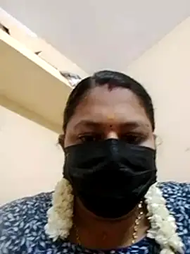 Snapshot of Tamil_jasmine12 chatting on May 5, 2:19 am Tamil jasmine12 online show from May 5, 2:19 am
