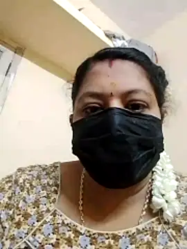 Snapshot of Tamil_jasmine12 chatting on May 10, 12:49 am Tamil jasmine12 online show from May 10, 12:49 am