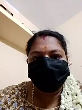 Snapshot of Tamil_jasmine12 chatting on May 21, 12:39 am Tamil jasmine12 online show from May 21, 12:39 am