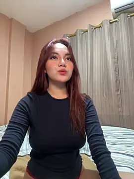 Snapshot of expnsivecandy chatting on May 16, 8:22 am expnsivecandy online show from May 16, 8:22 am