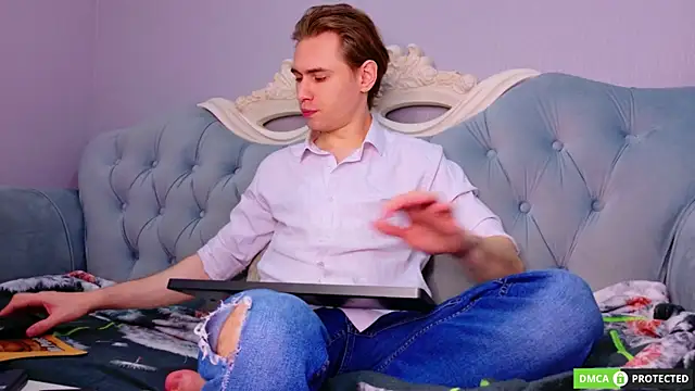 WilliamDyson online show from April 11, 3:33 am