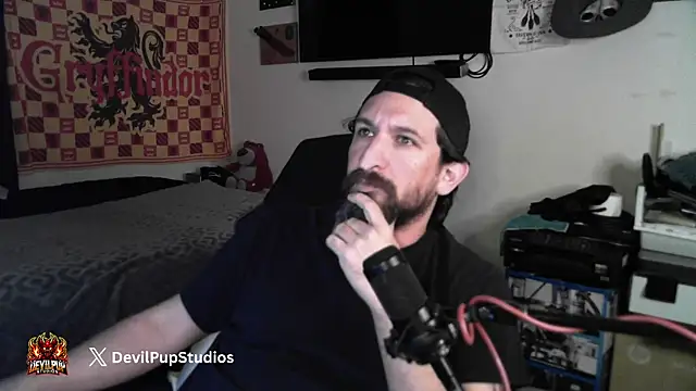 Snapshot of DevilPup75_ chatting on February 8, 4:49 am DevilPup75 online show from February 8, 4:49 am