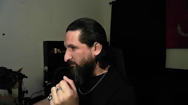 DevilPup75  online show from May 6, 3:13 am