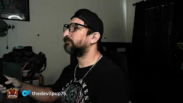 Snapshot of DevilPup75_ chatting on August 4, 1:14 pm DevilPup75 online show from August 4, 1:14 pm