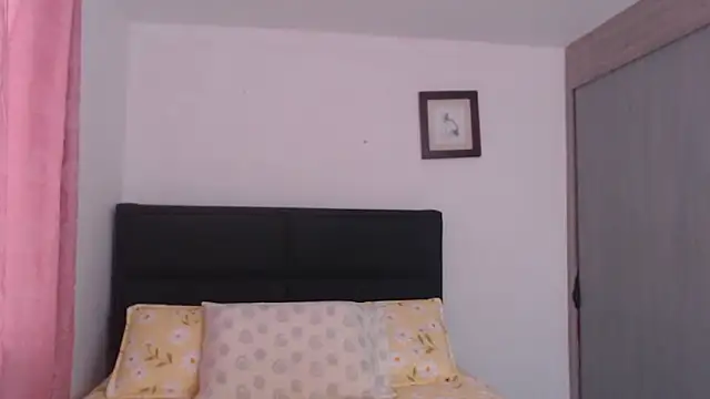 Tiiana online show from March 17, 3:26 pm