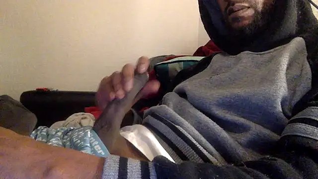 Snapshot of blacko588 chatting on January 17, 10:13 pm blacko588 online show from January 17, 10:13 pm