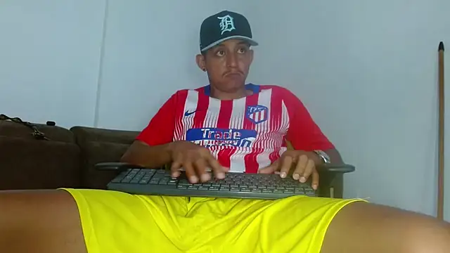 skinny23cm online show from March 26, 8:47 pm