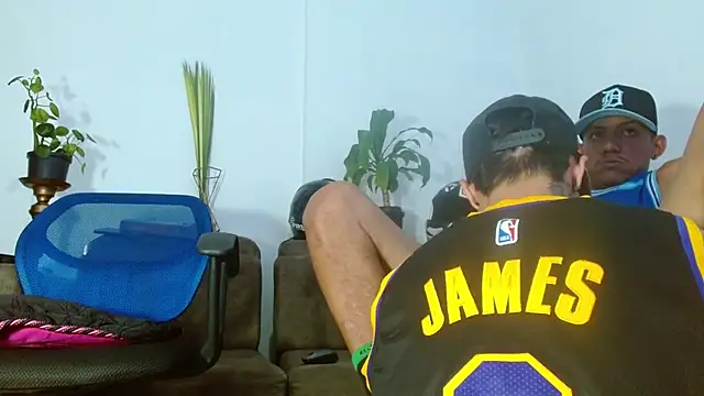 skinny23cm online show from March 29, 4:29 pm