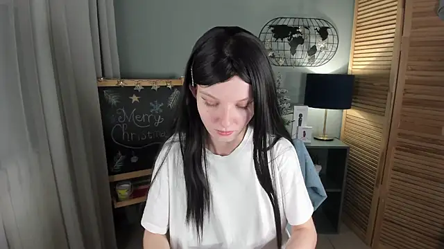 Madelaineses online show from December 18, 8:42 am