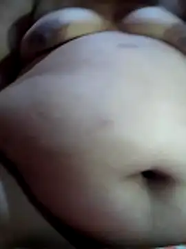 Snapshot of Huge_mama69 chatting on April 26, 4:32 am Huge mama69 online show from April 26, 4:32 am