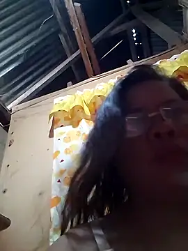 Snapshot of Huge_mama69 chatting on July 14, 3:22 am Huge mama69 online show from July 14, 3:22 am