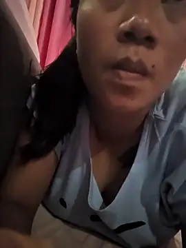 Snapshot of celestine_22 chatting on September 23, 11:35 am celestine 22 online show from September 23, 11:35 am