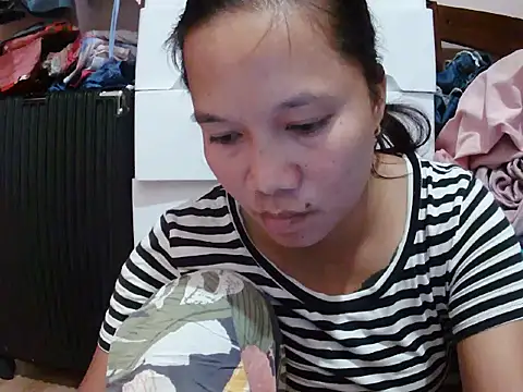 Snapshot of celestine_22 chatting on October 12, 7:40 am celestine 22 online show from October 12, 7:40 am