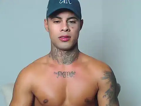 seth bllack1 online show from February 4, 8:20 am