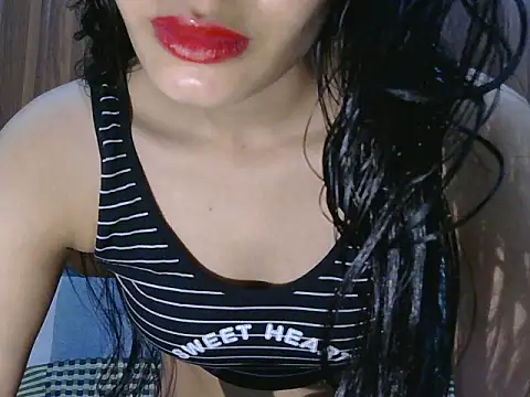 Snapshot of Tanvi_Angel chatting on February 2, 6:17 pm Tanvi Angel online show from February 2, 6:17 pm