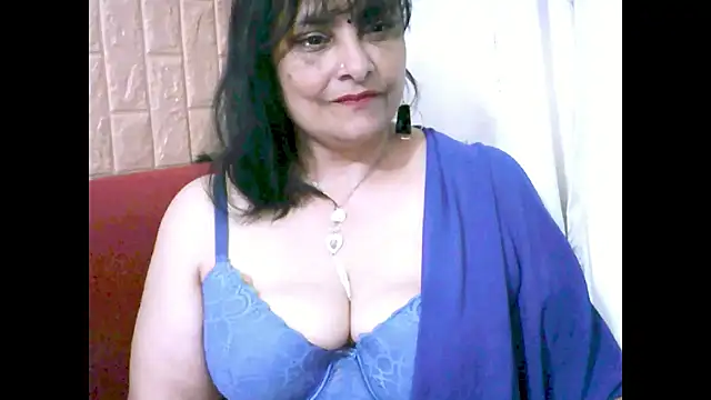 Indiansweetness77 online show from March 19, 6:01 pm