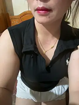 Moan Mary online show from June 25, 2:32 pm