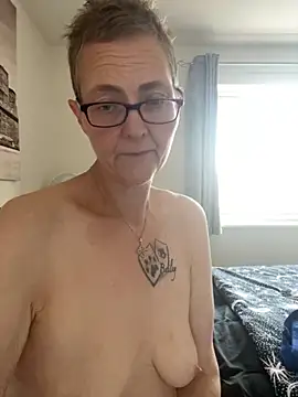 Curvy-Jinx online show from September 29, 7:46 am