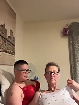 Curvy-Jinx online show from February 1, 8:18 pm