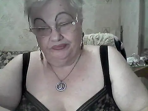 NatalieNorth online show from October 14, 9:15 pm