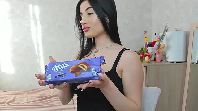 meowallen online show from April 4, 11:18 am