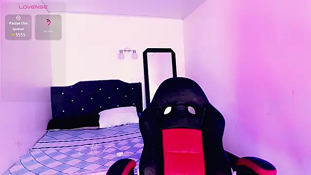 Rossedewitt  online show from November 14, 7:34 pm