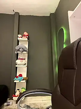 Snapshot of alhaana_ chatting on January 18, 8:23 pm alhaana online show from January 18, 8:23 pm