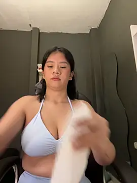 Snapshot of alhaana_ chatting on February 22, 9:02 pm alhaana online show from February 22, 9:02 pm