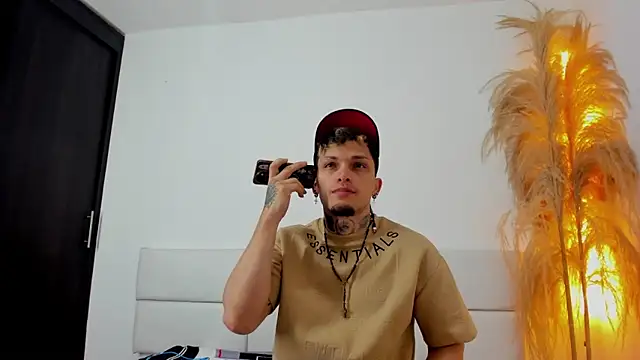 Kieran kian online show from April 6, 3:15 am