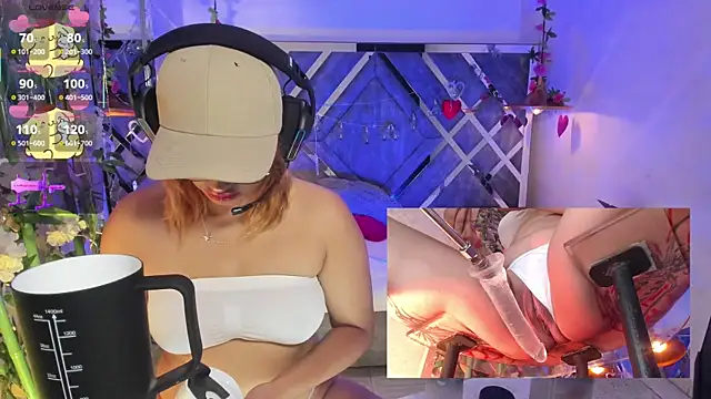Snapshot of AriaNova_ chatting on May 30, 1:30 pm AriaNova online show from May 30, 1:30 pm