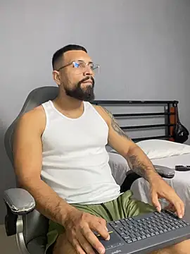 vincentjaxon online show from March 20, 8:14 pm