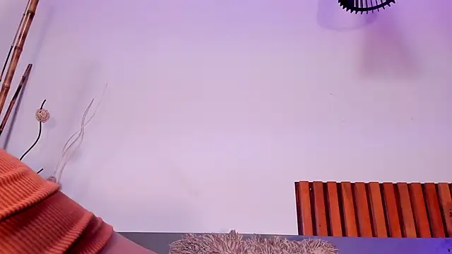 LunaAspen  online show from April 11, 6:12 pm