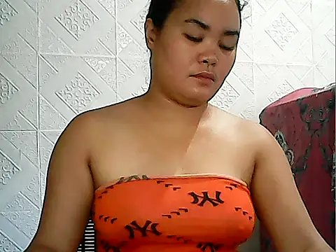 Snapshot of CreamyPussy4uxx chatting on May 27, 2:08 am CreamyPussy4uxx online show from May 27, 2:08 am