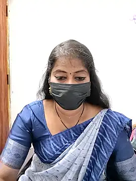 Snapshot of tamil_Sigappu_Roja chatting on May 15, 11:01 pm tamil Sigappu Roja online show from May 15, 11:01 pm
