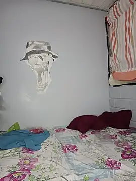 Bigtiti01 online show from March 5, 8:49 pm