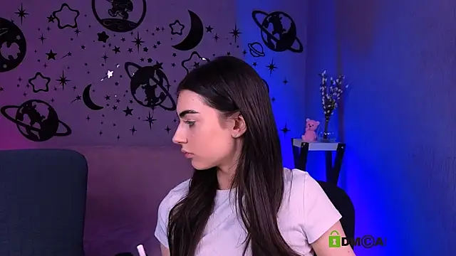 Snapshot of nekky_mouse chatting on April 25, 1:41 pm nekky mouse online show from April 25, 1:41 pm