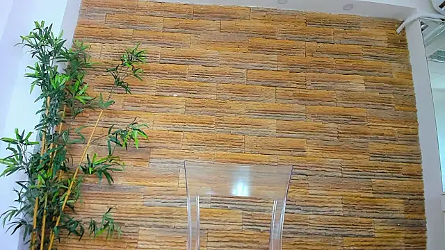 Cupcake Izzy online show from March 8, 5:44 am