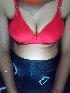 Snapshot of LAKSHMI_B chatting on September 23, 12:24 am LAKSHMI B online show from September 23, 12:24 am