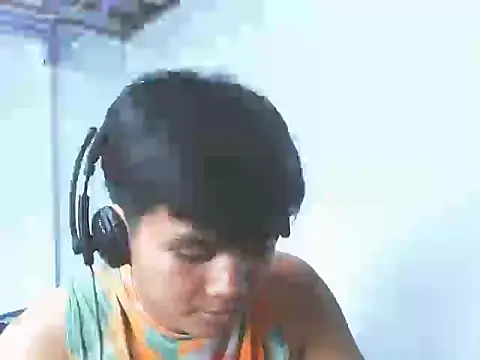 Snapshot of Alexx_143 chatting on September 15, 5:51 am Alexx 143 online show from September 15, 5:51 am