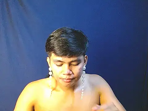 Snapshot of Alexx_143 chatting on October 12, 2:54 am Alexx 143 online show from October 12, 2:54 am