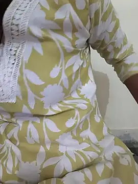 Alia-00 online show from December 5, 3:26 am