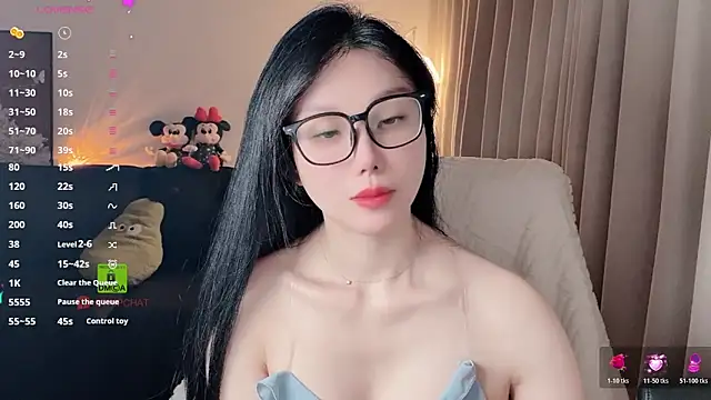 Xiatian520  online show from March 4, 7:47 am