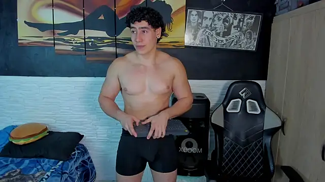 Snapshot of jep_play99 chatting on February 6, 6:29 am jep play99 online show from February 6, 6:29 am