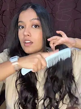 Snapshot of Camila_Bustamante chatting on October 13, 11:38 pm Camila Bustamante online show from October 13, 11:38 pm