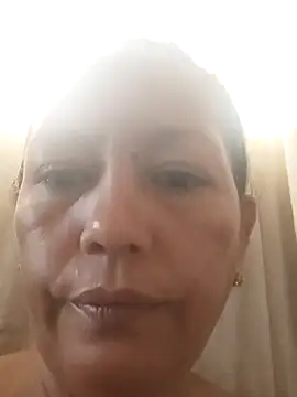 Snapshot of marinita13 chatting on October 16, 1:34 pm marinita13 online show from October 16, 1:34 pm