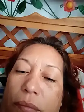 marinita13 online show from April 18, 1:26 pm