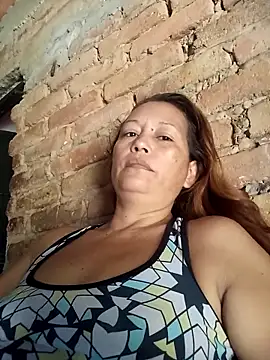Snapshot of marinita13 chatting on May 5, 1:08 pm marinita13 online show from May 5, 1:08 pm