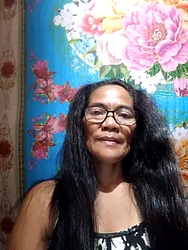 Snapshot of ImYourWoman_55 chatting on September 25, 4:00 pm ImYourWoman 55 online show from September 25, 4:00 pm